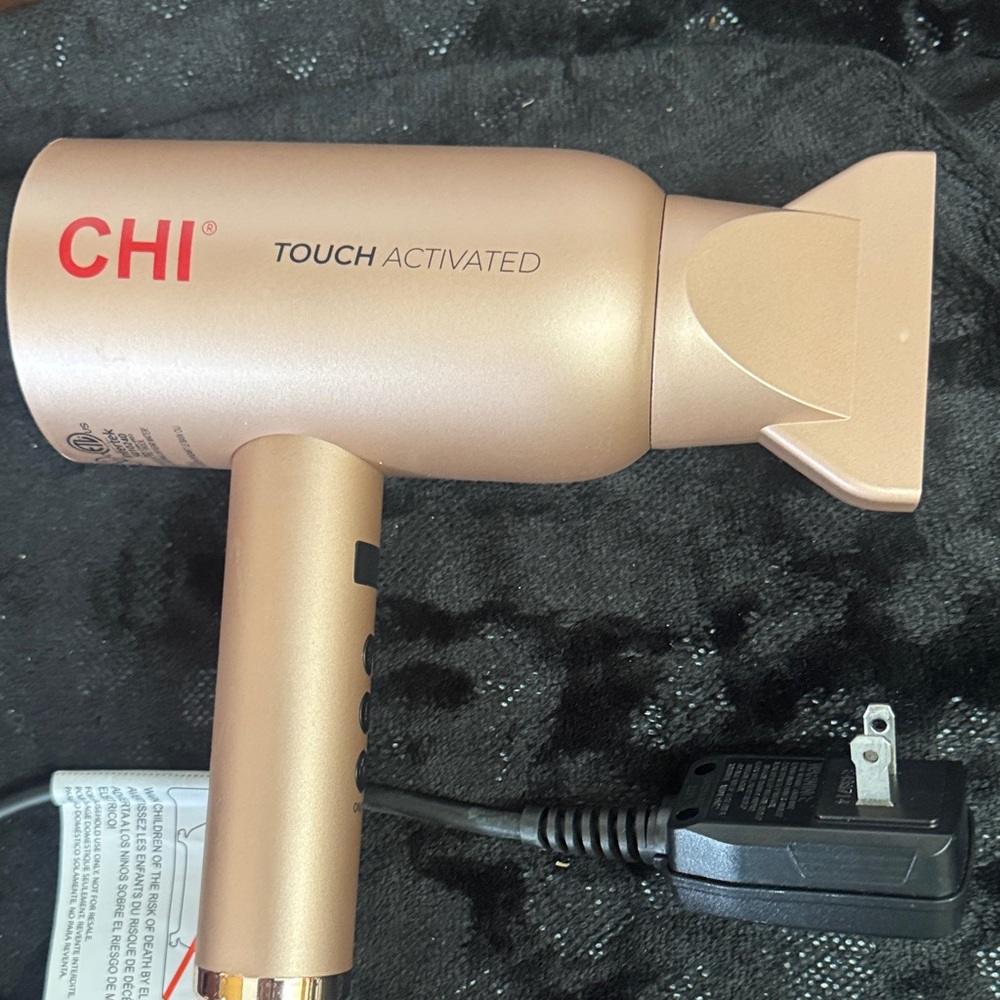 CHI Touch Activated Hair Dryer - Gold - Picture 6 of 6